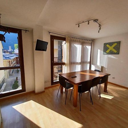 Ferienwohnung En El Pleno Centro De Biescas Con Garaje, Ascensor Y Wifi Exterior foto