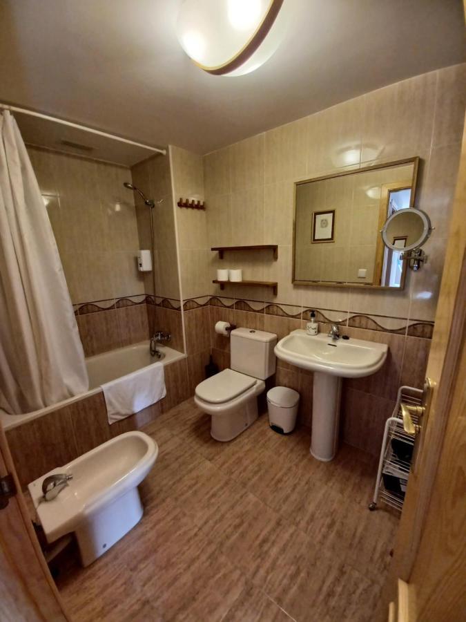 Ferienwohnung En El Pleno Centro De Biescas Con Garaje, Ascensor Y Wifi Exterior foto