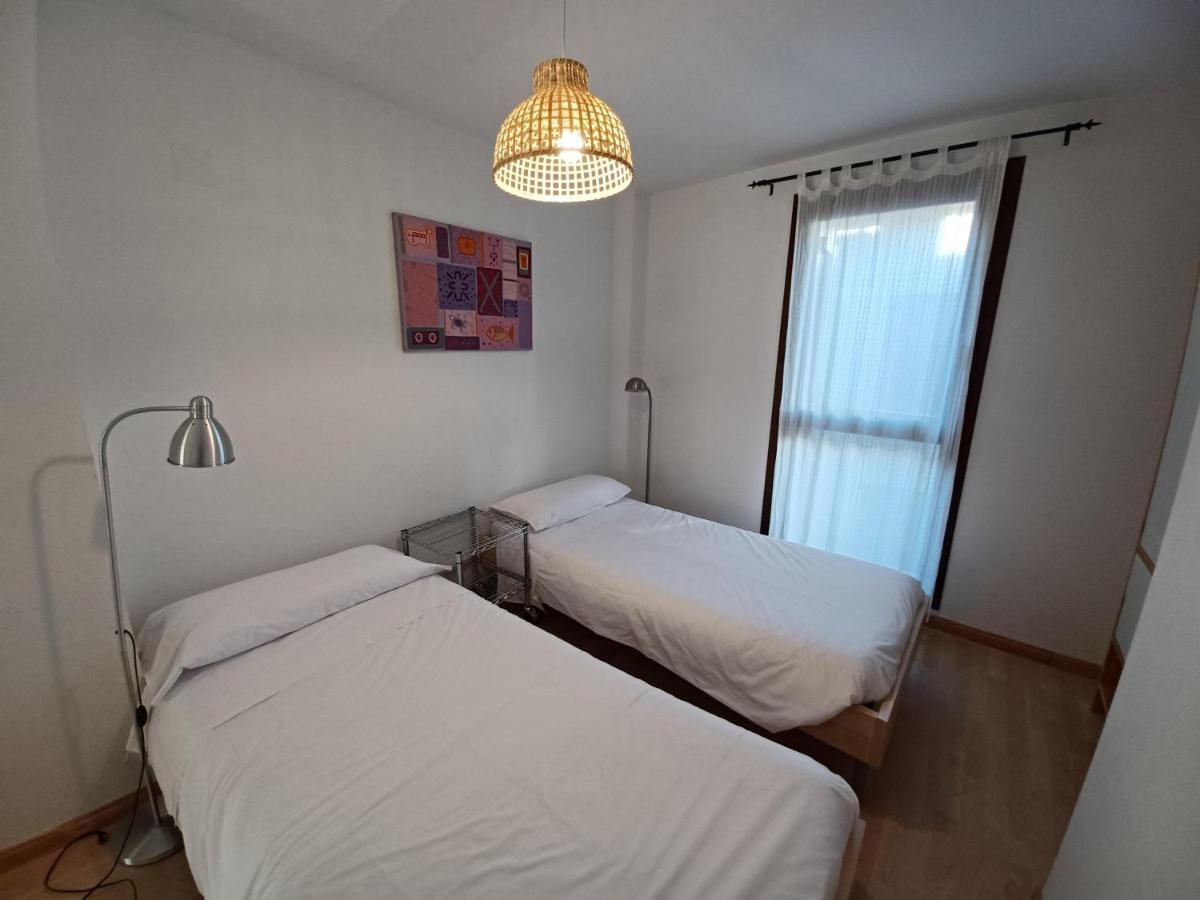 Ferienwohnung En El Pleno Centro De Biescas Con Garaje, Ascensor Y Wifi Exterior foto